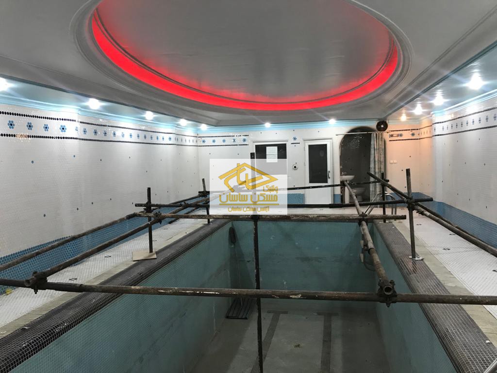 اجاره مستغلات ٣٠٠ متري بازسازي شده فول امكانات در محموديه