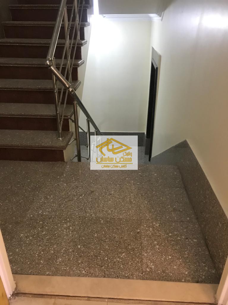 اجاره مستغلات ٣٠٠ متري بازسازي شده فول امكانات در محموديه