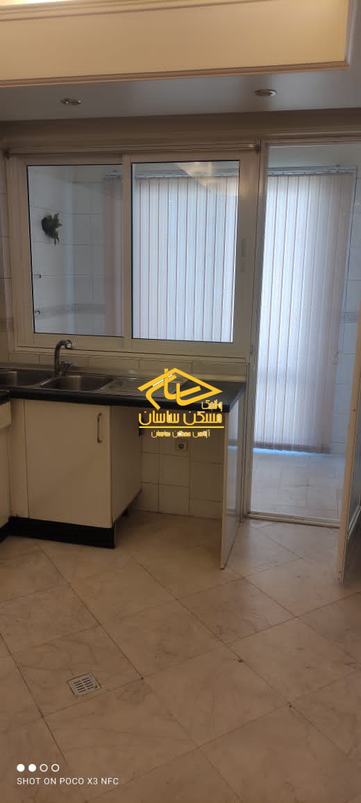 اجاره آپارتمان در محموديه ٢٤٠ متر ٣ خواب خوش نقشه تكواحدي مبله