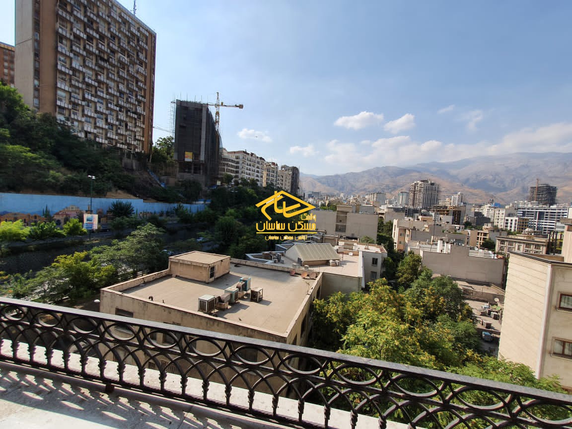 خريد دفتر كار در الهيه ١٩٠ متر ٣ خواب خوش نقشه ٦ ساله در ساختمان جم