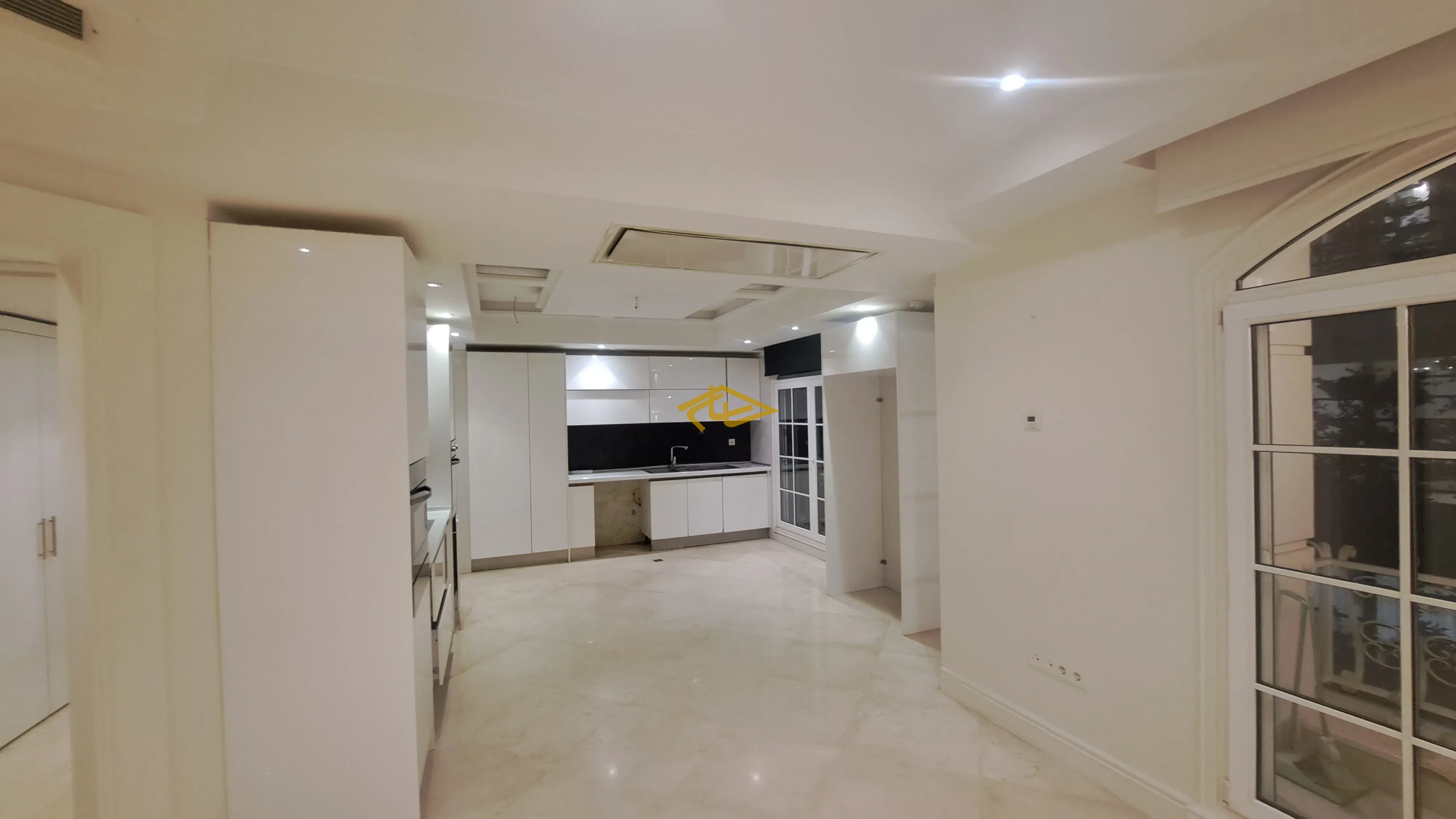 اجاره آپارتمان ۲۳۰ متری ۳ خواب مستر تکواحدی | رهن کامل ولنجک