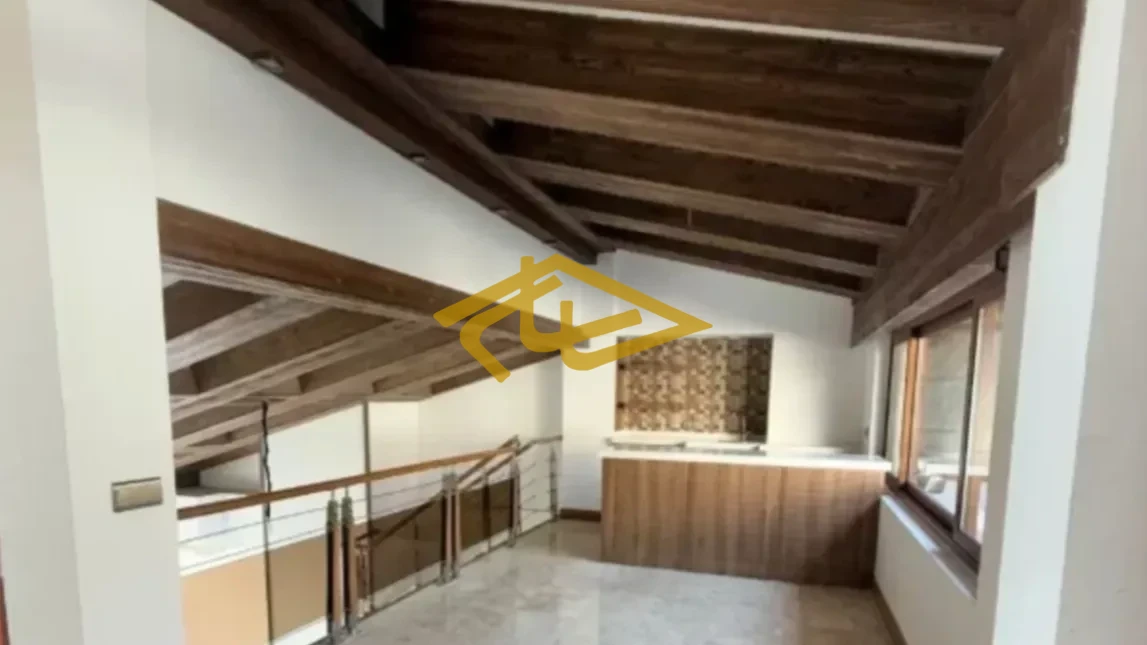 خرید پنت‌هاوس دوبلکس ۲۸۰ متری در ولنجک | ۴ خواب مستر، ویو ابدی توچال | املاک ساسان