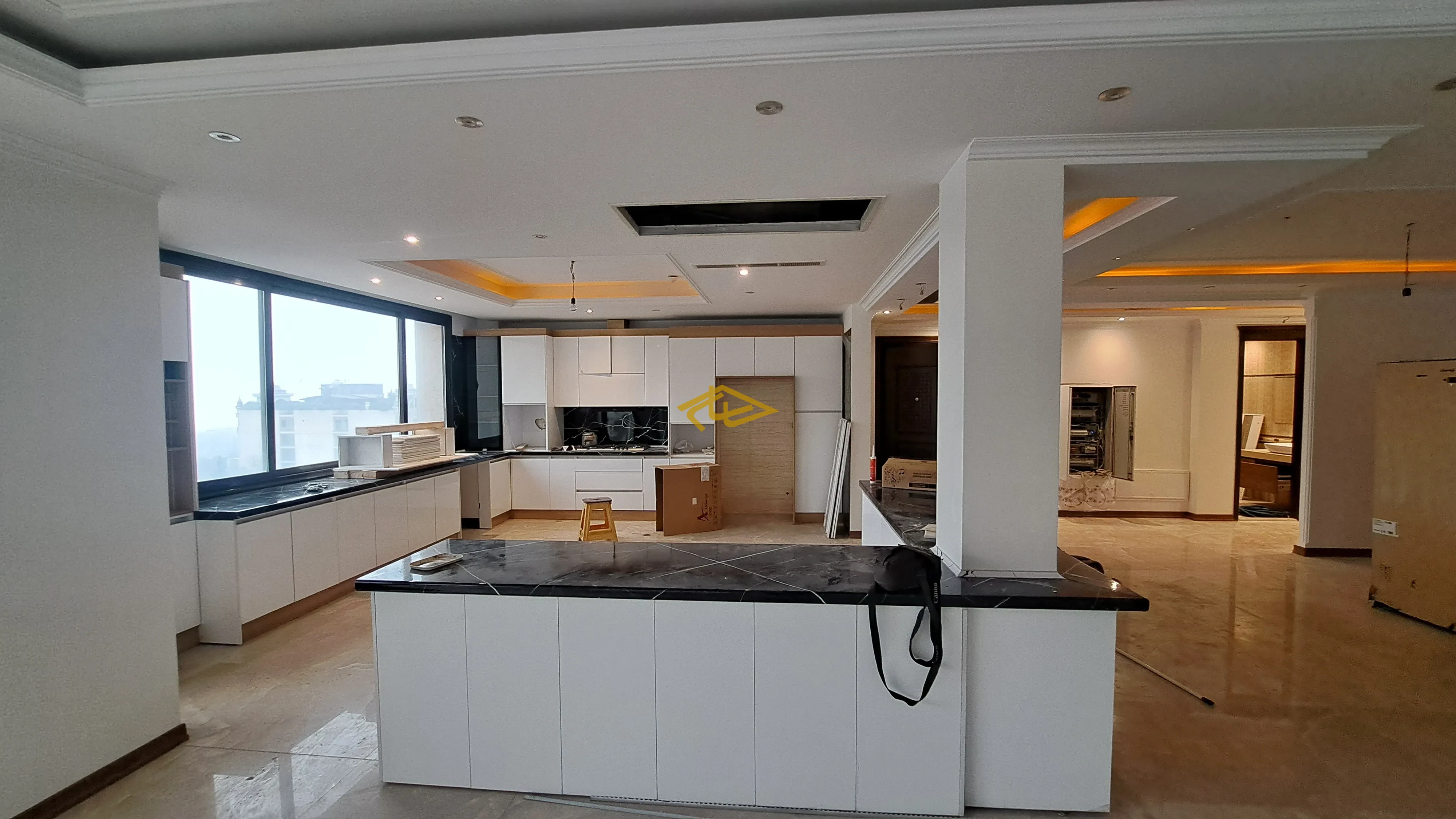 اجاره آپارتمان ۳۳۰ متری ۴ خوابه در ولنجک | رهن کامل تک‌واحدی لوکس املاک ساسان