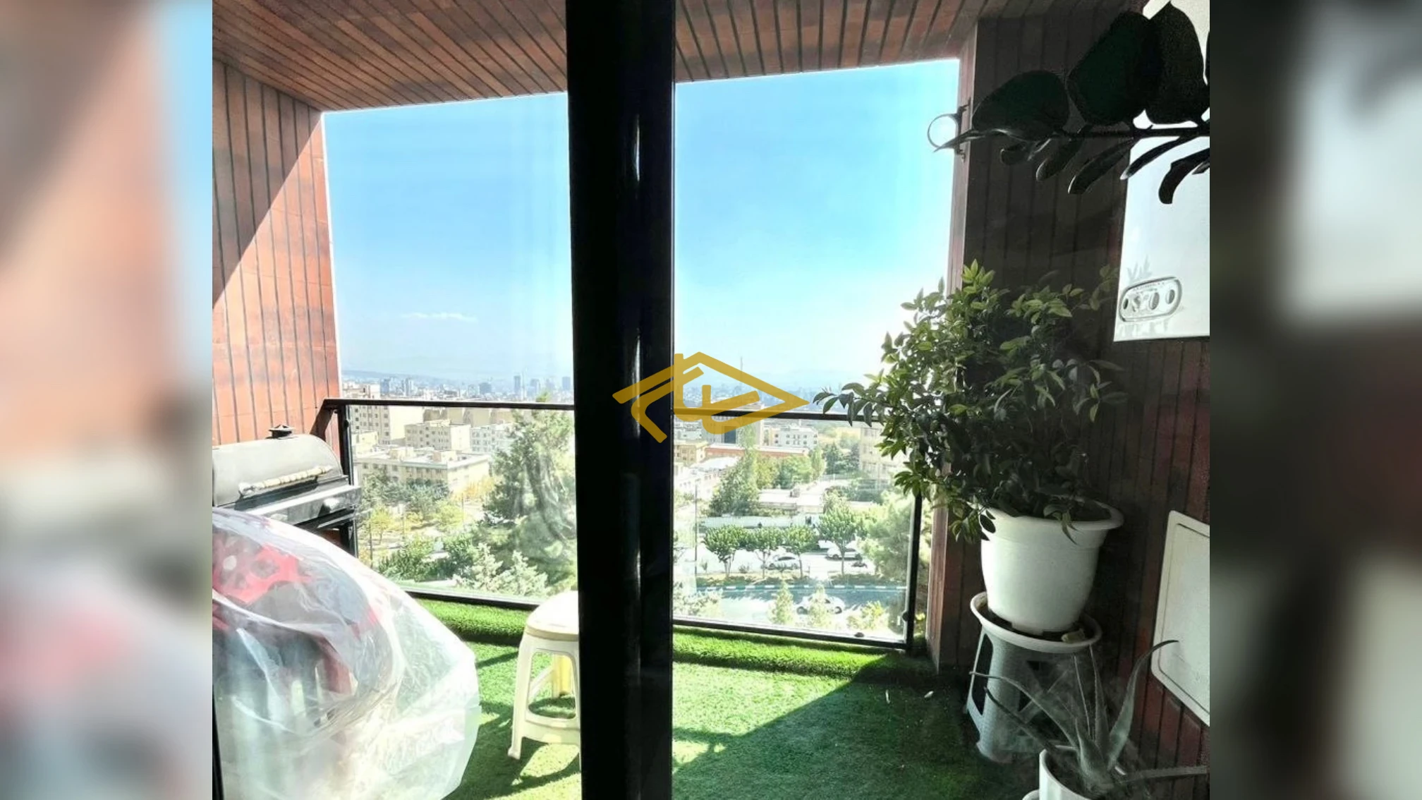 خرید آپارتمان ۱۶۰ متری ۳ خوابه در ولنجک | ویو کامل تهران | فایل خاص