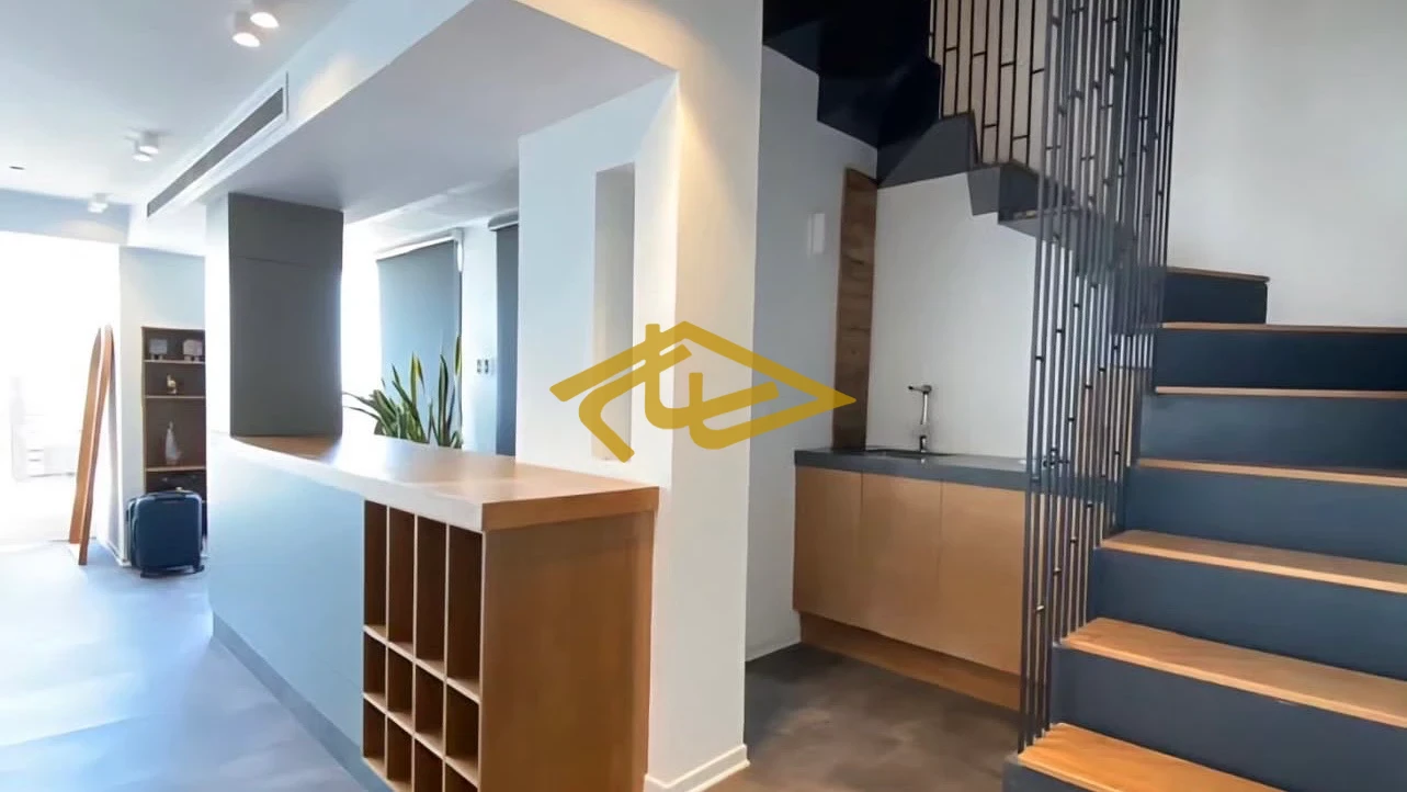 پنت‌هاوس تریبلکس خاص با ویو ابدی در ولنجک