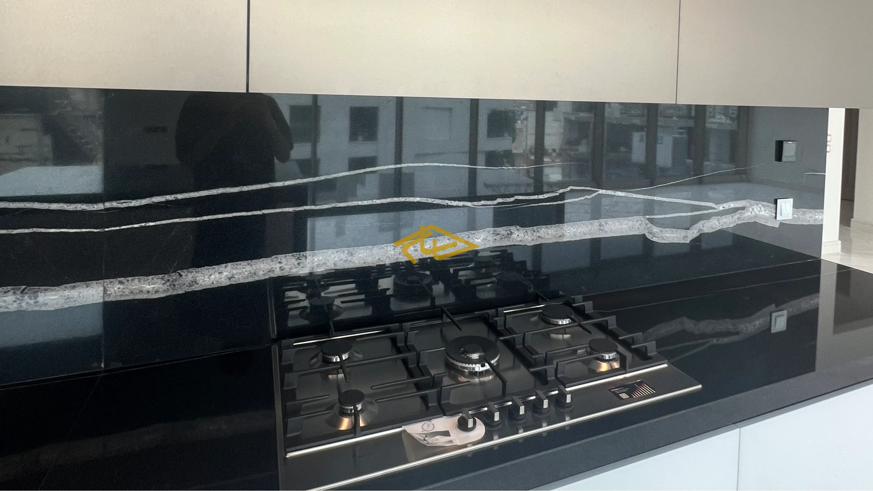 خرید آپارتمان لوکس در فرشته - الهیه | 400 متر فول امکانات