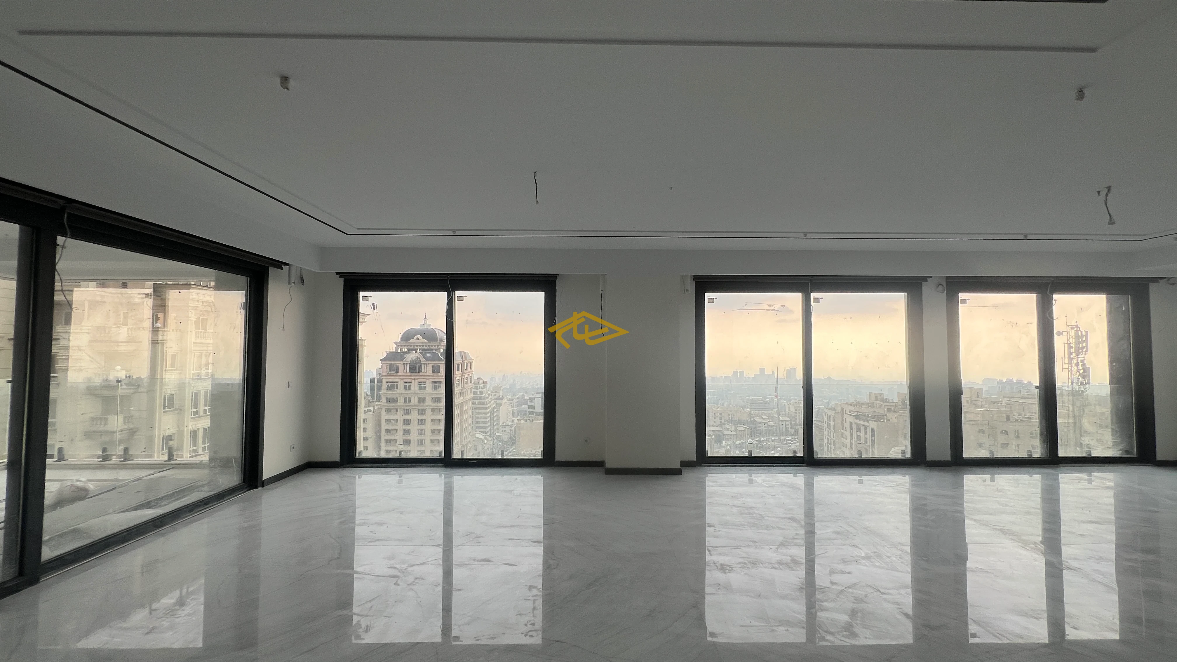 خرید آپارتمان با امکانات باورنکردنی در ولنجک | ۲۵۰ و ۳۰۰ متر