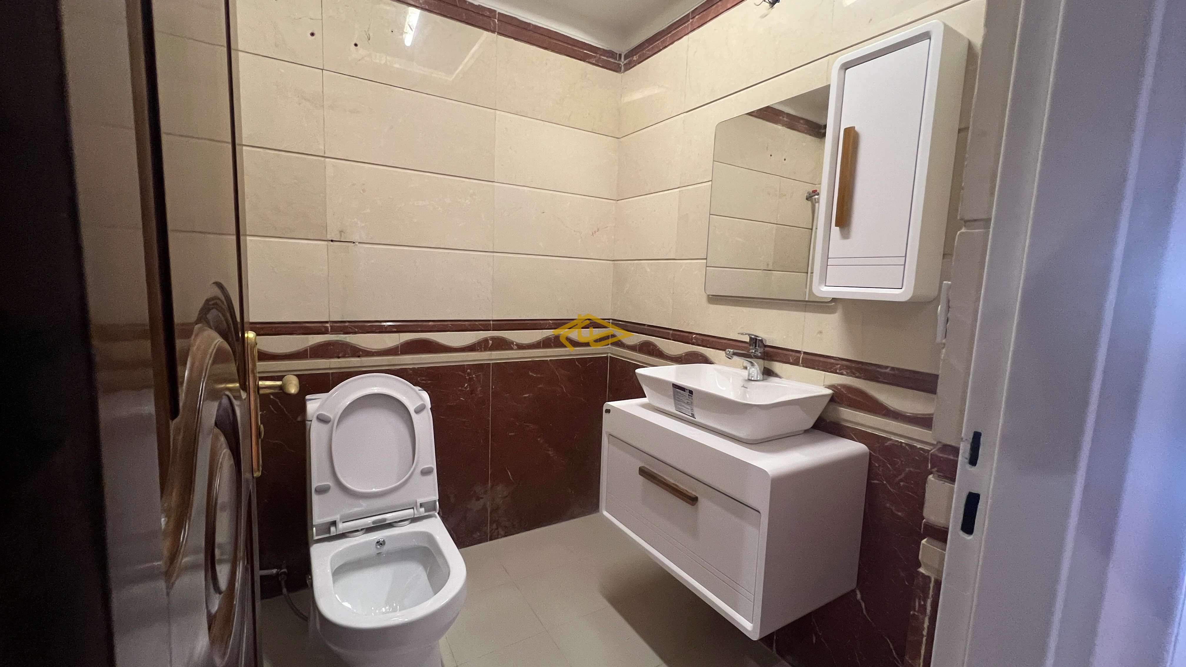 اجاره آپارتمان ۱۶۵ متری در برج پارک رویال ولنجک | ۳ خواب مستر فول امکانات