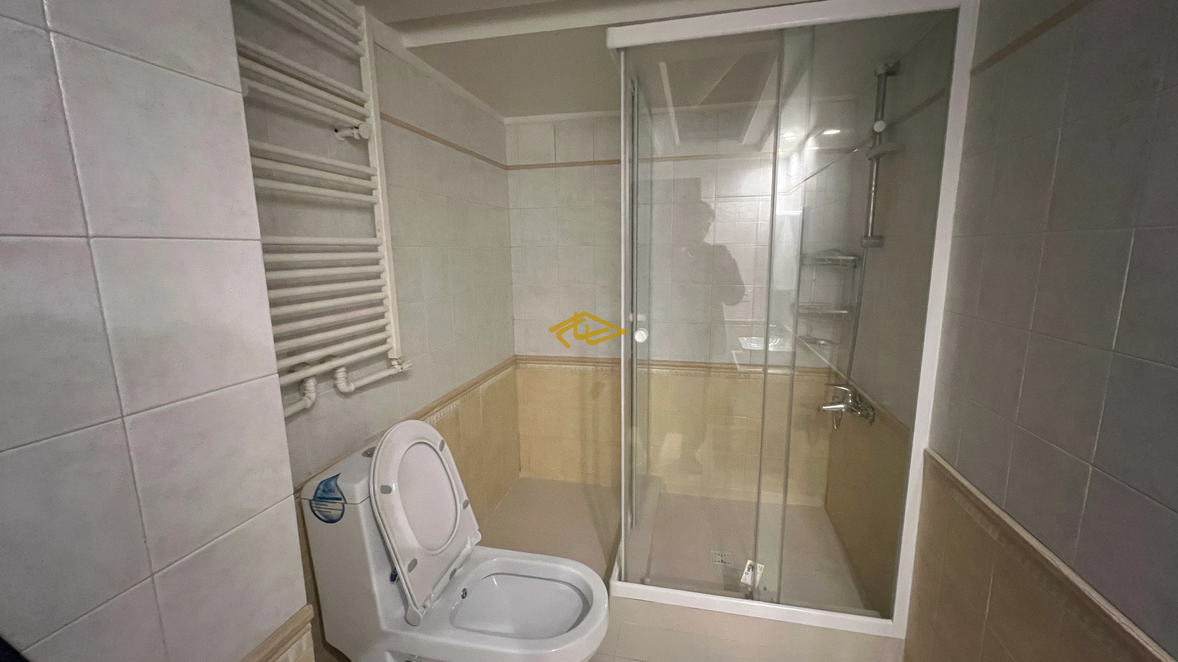 اجاره آپارتمان ۱۶۵ متری در برج پارک رویال ولنجک | ۳ خواب مستر فول امکانات