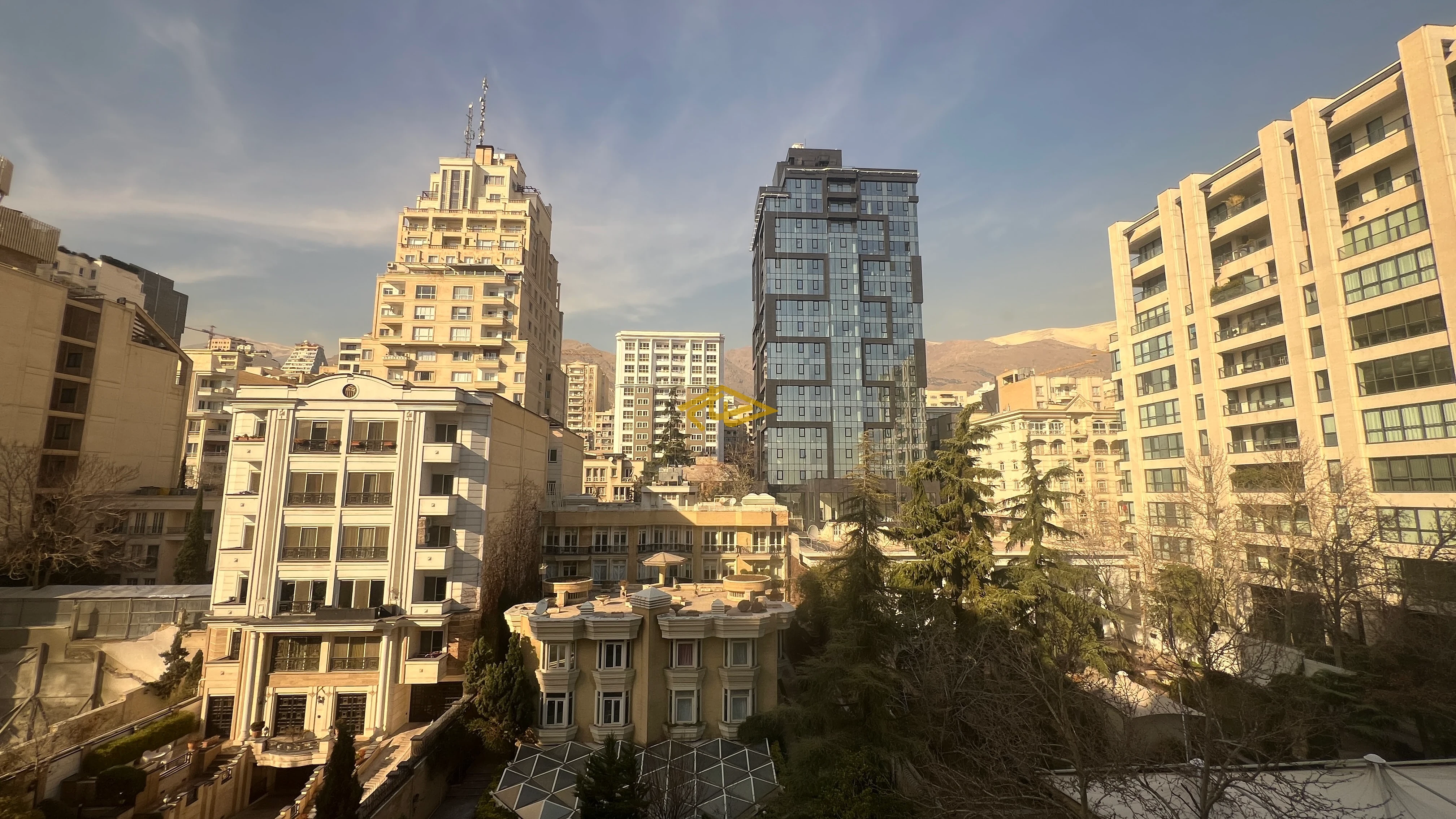 اجاره آپارتمان ۱۶۵ متری در برج پارک رویال ولنجک | ۳ خواب مستر فول امکانات