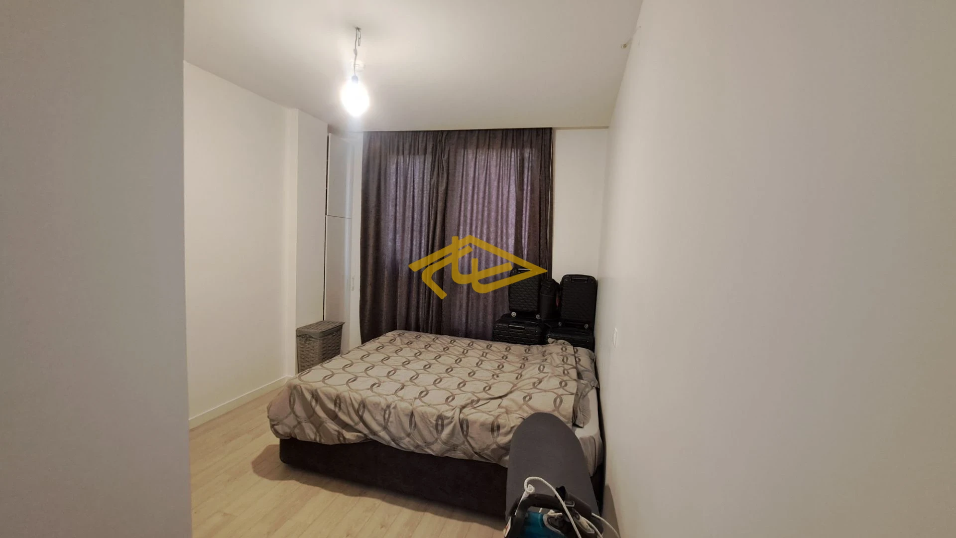 فروش آپارتمان ۱۳۲ متری در ولنجک | دو خواب مستر، نورگیر عالی