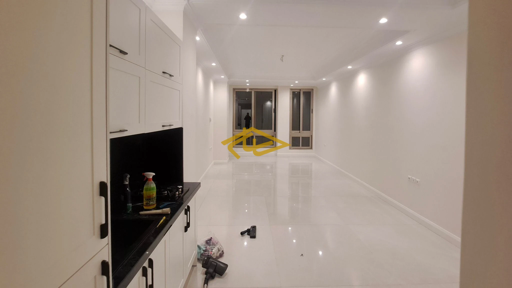 اجاره آپارتمان در زعفرانیه | ۲۹۰ متر ۴ خواب سوپر لوکس