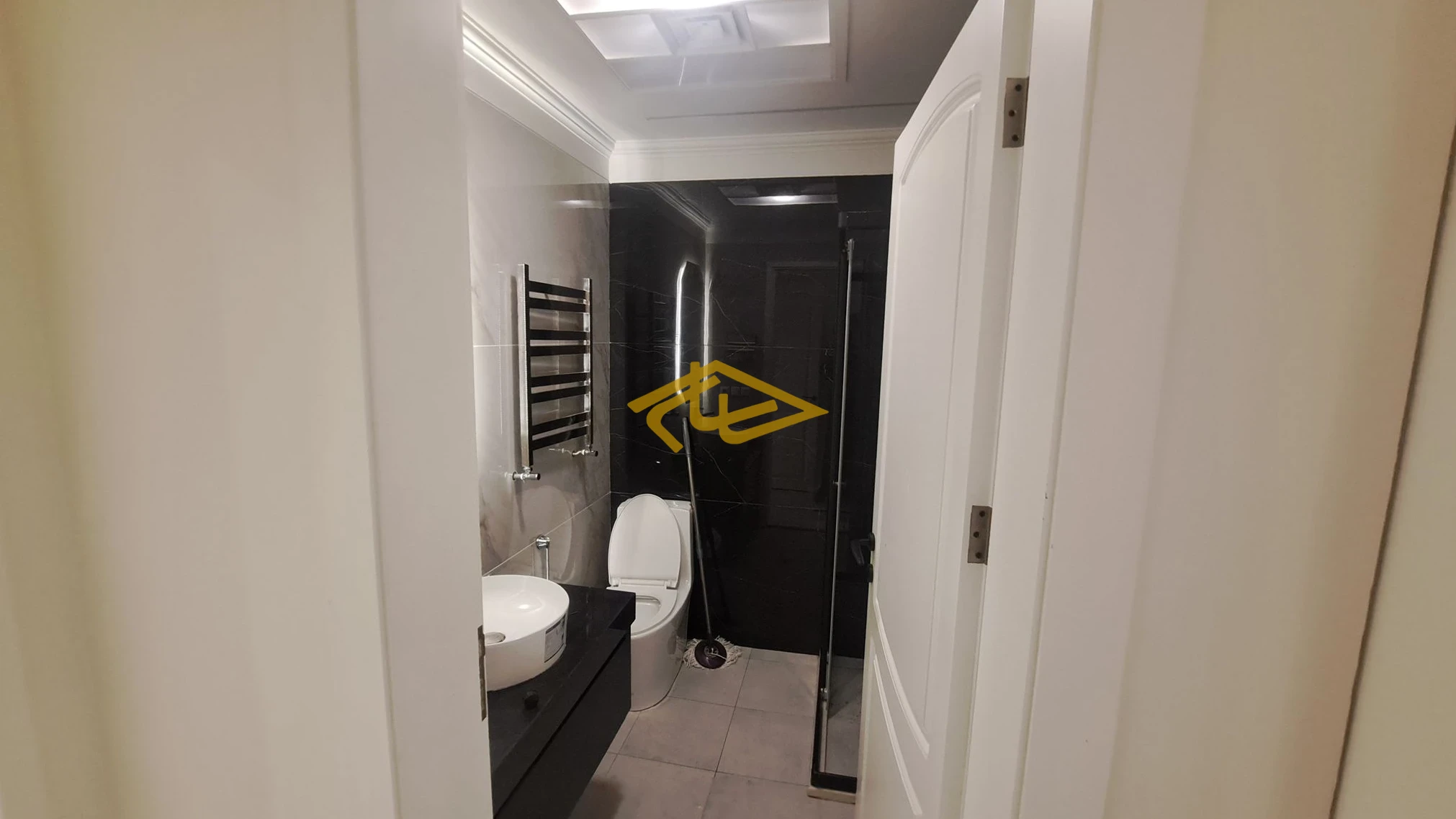 اجاره آپارتمان در زعفرانیه | ۲۹۰ متر ۴ خواب سوپر لوکس