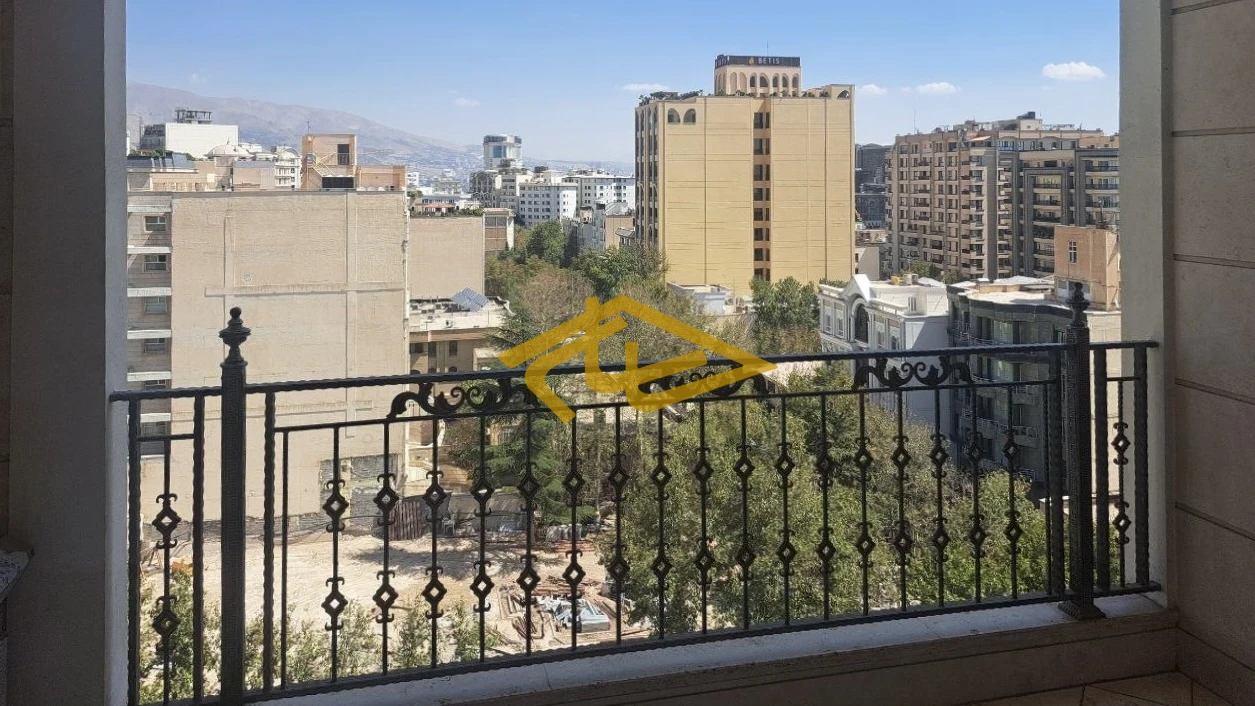 خرید آپارتمان ۴۵۰ متری در فرخ زعفرانیه | تک‌واحدی و فول هوشمند
