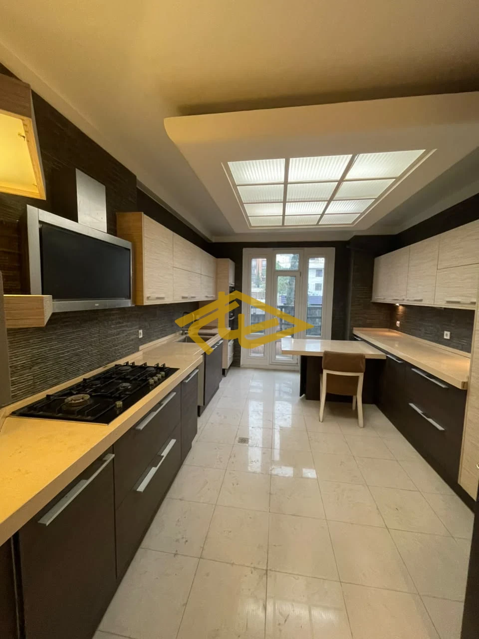 خرید آپارتمان زعفرانیه
