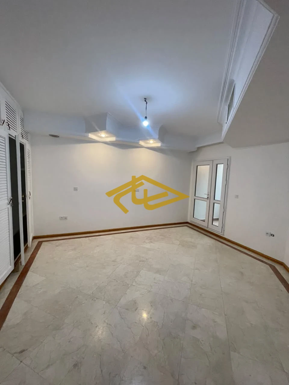 خرید آپارتمان زعفرانیه خیابان جامی