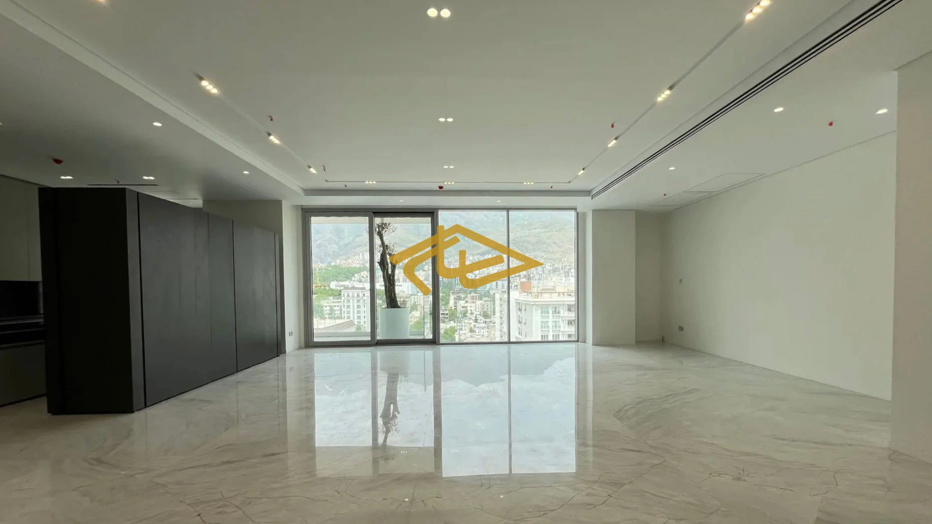 ساختمان پارامیس الیت گاردن