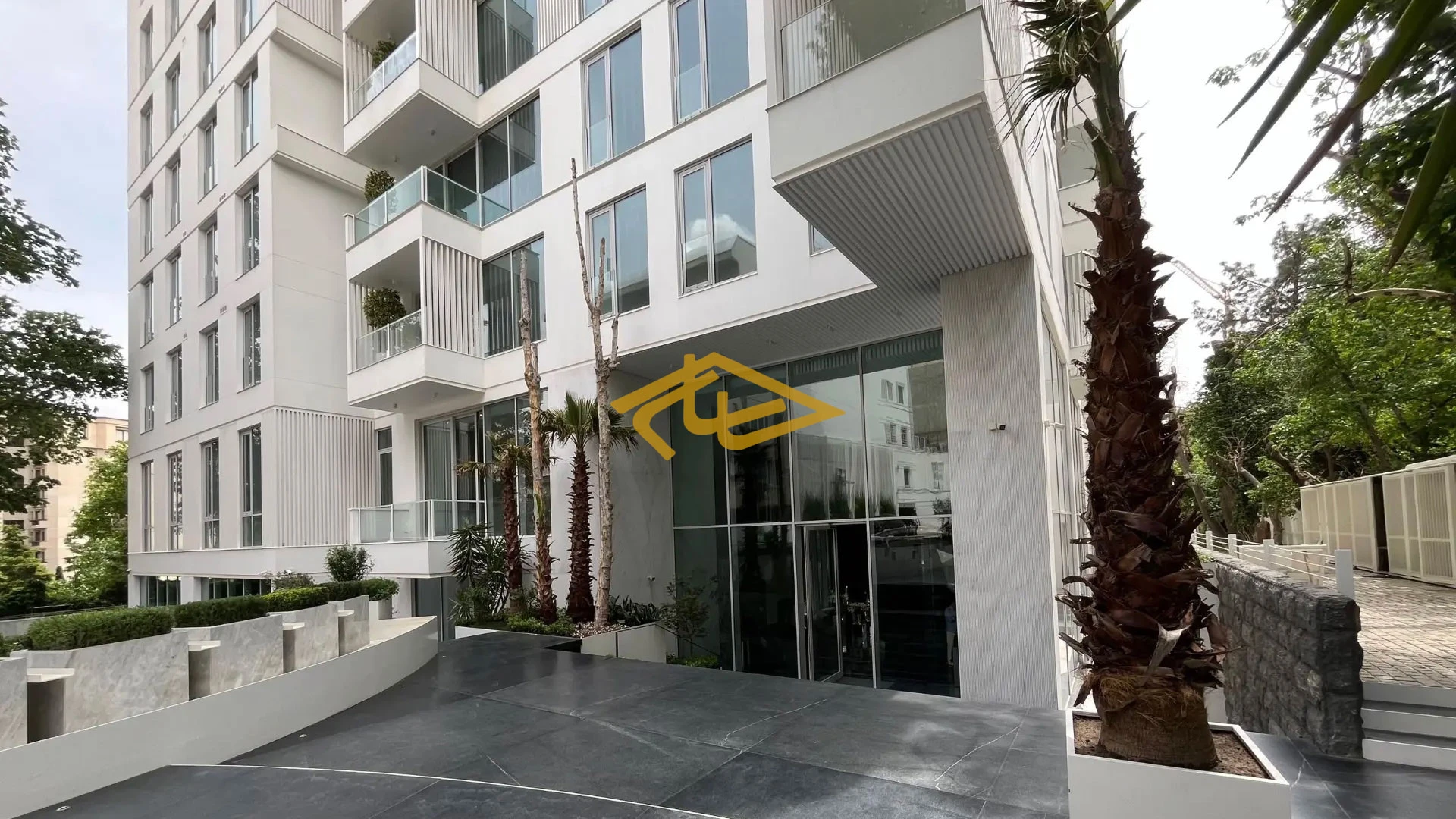 پارامیس الیت گاردن باغ فردوس