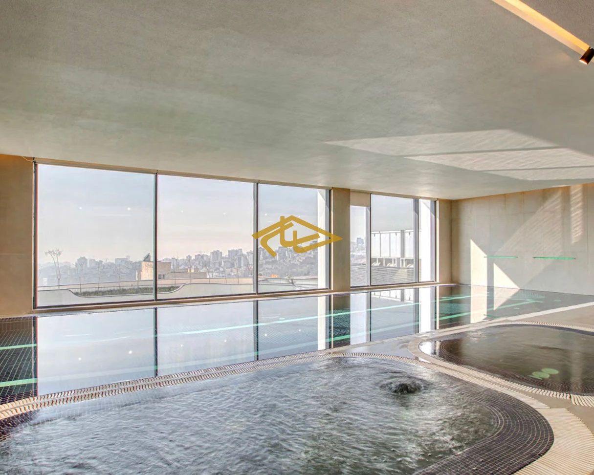 استخر برج کوروش ولنجک