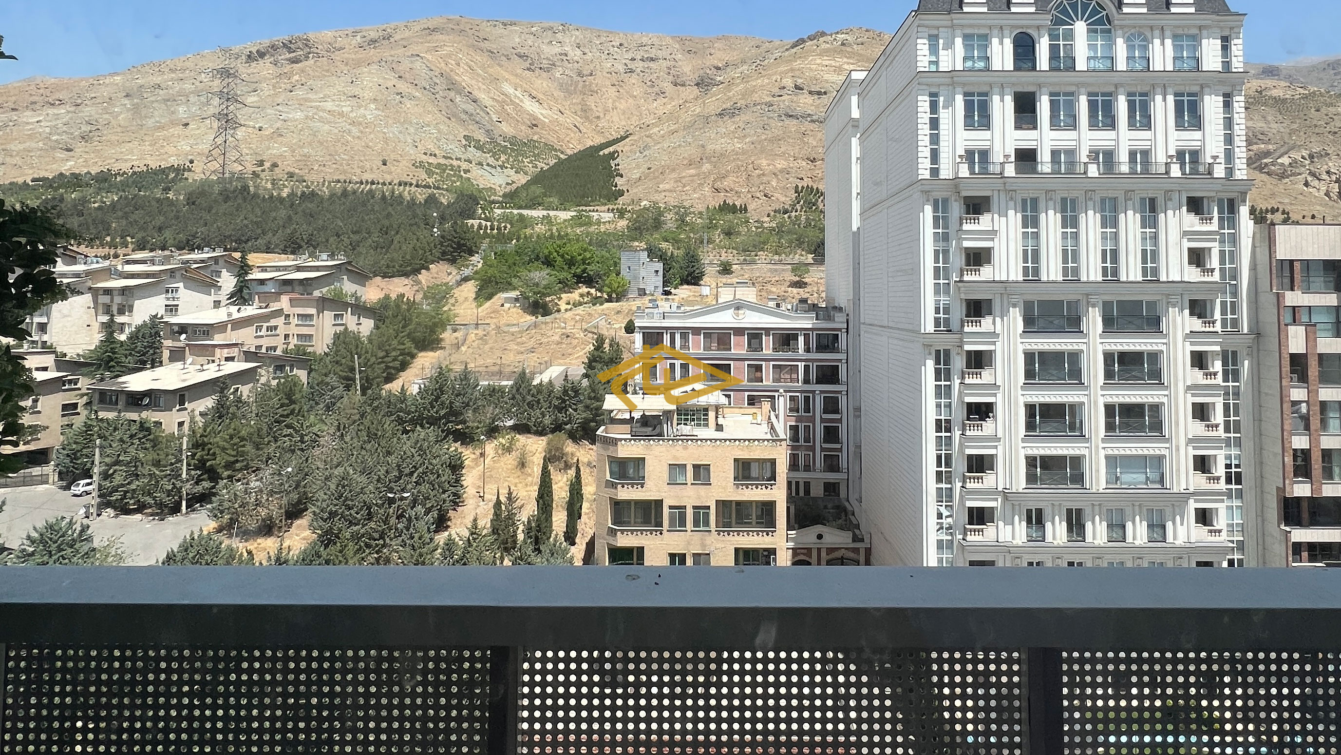 ساختمان مسکونی شوکا ولنجک