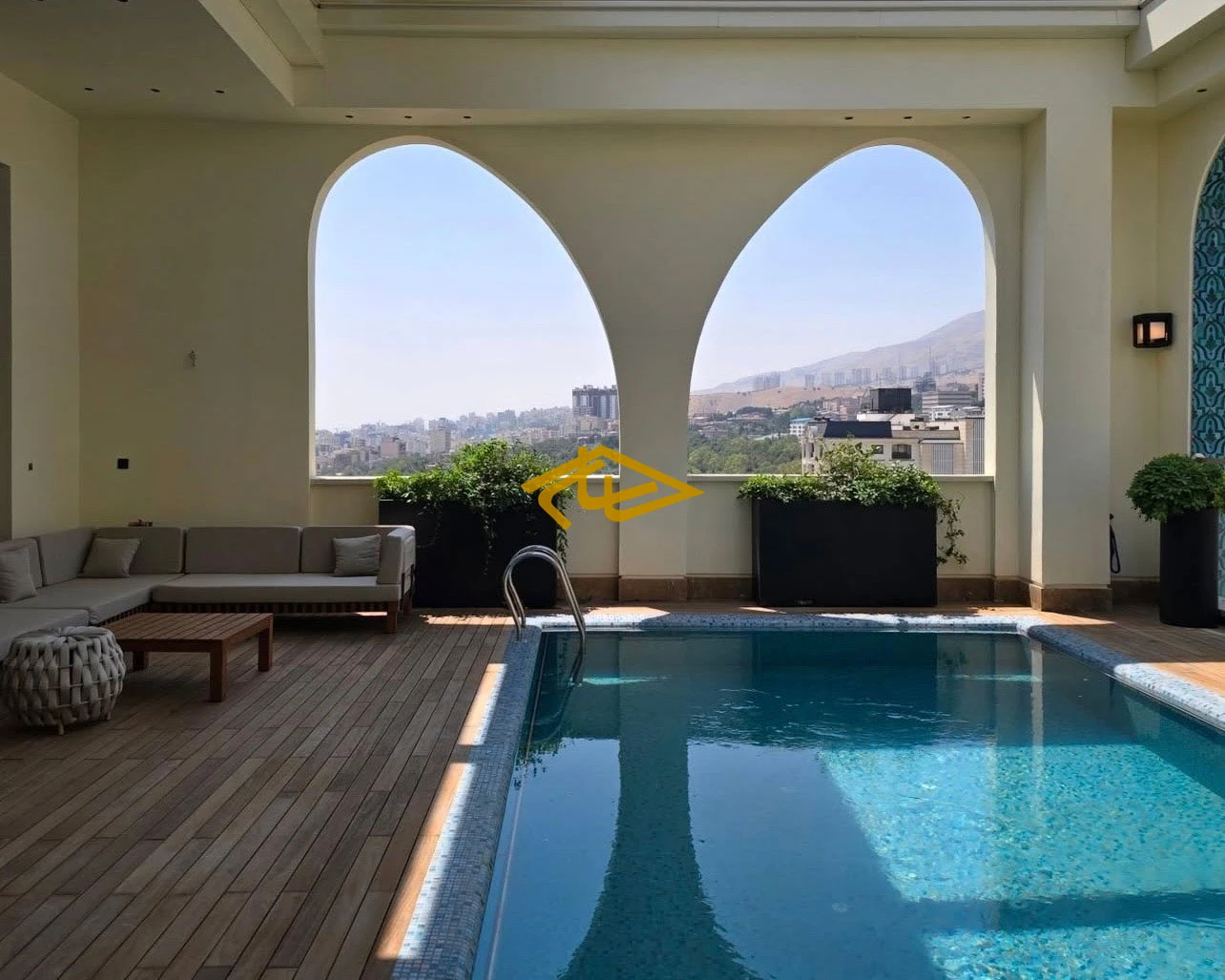 پنت هاوس در زعفرانیه
