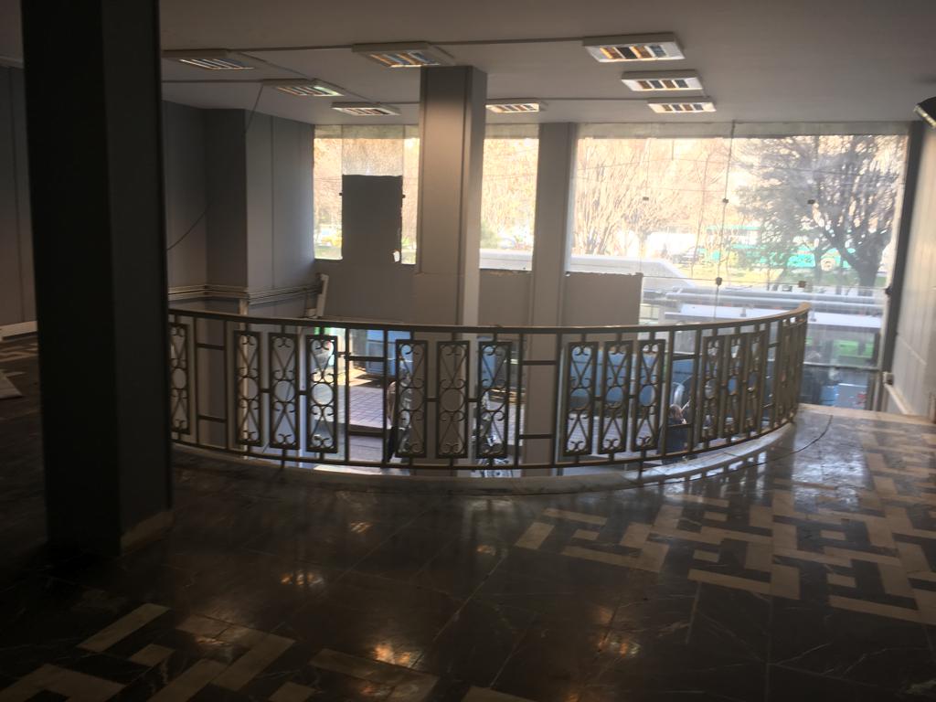 اجاره مغازه 180متری در بهترین جای بلوار کشاورز
