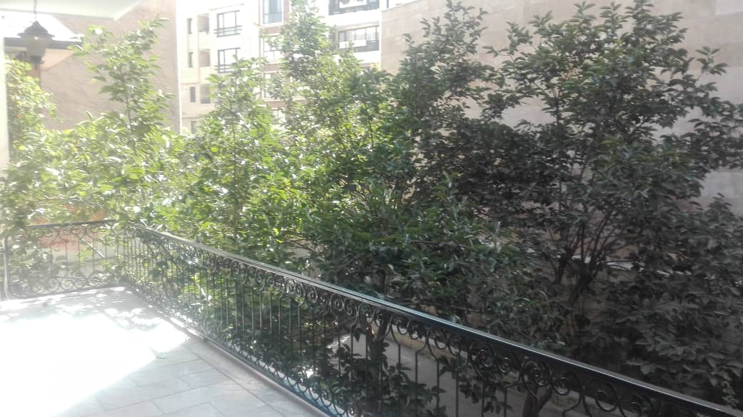 رهن آپارتمان 220 متری بازسازی شده در قیطریه
