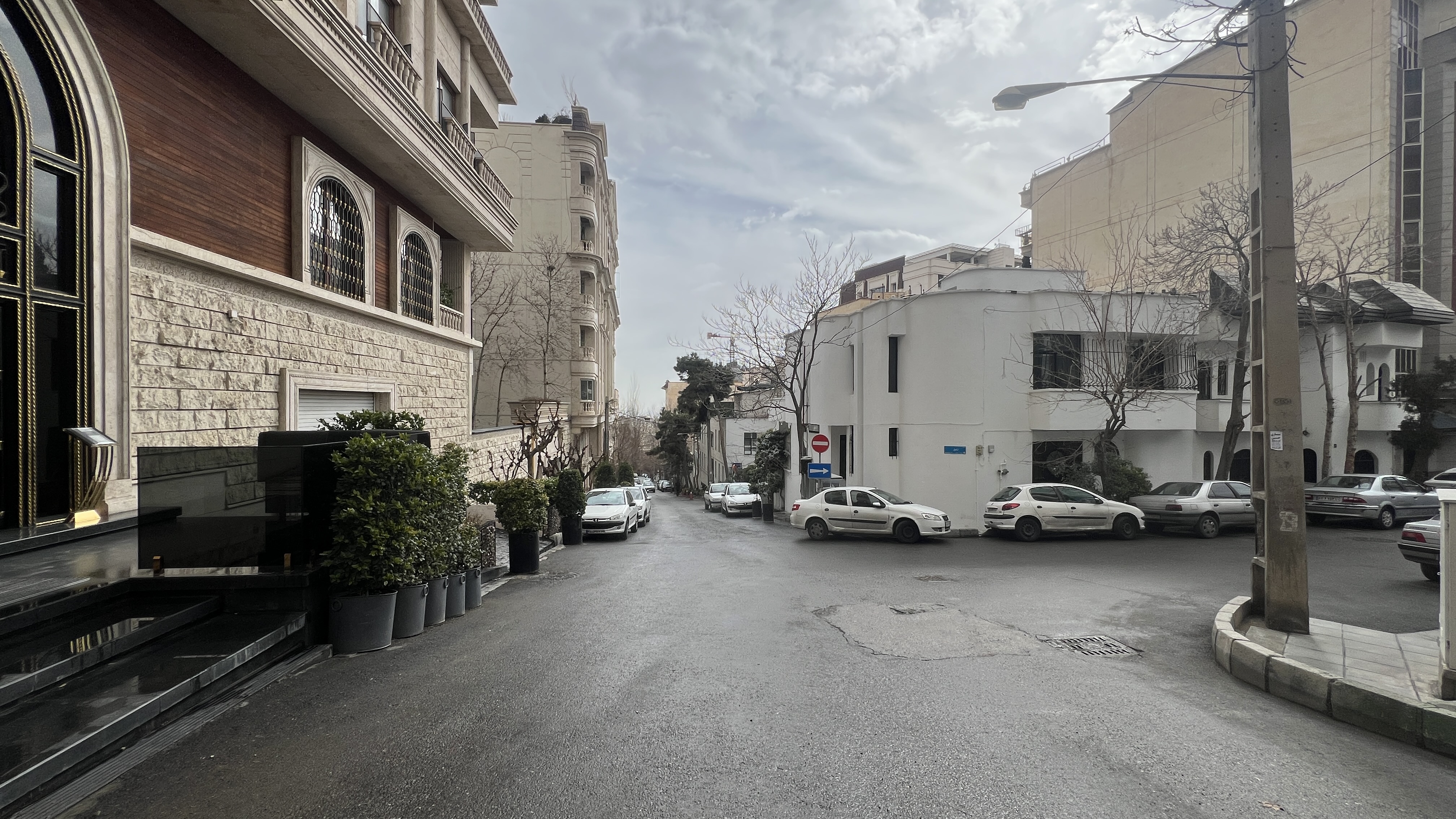 خیابان زنبق زعفرانیه