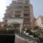 خريد آپارتمان ٢٨٥ متري ٤ خواب لوكس طبقه نهم در فرعي دنج در فرشته