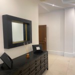 خريد دفتر كار در فرشته ١٣٥ متر ١ خواب نوساز در مجتمع كوئين سنتر