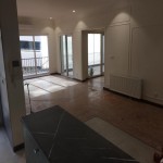 اجاره آپارتمان ويلا در فرشته ٢٥٠ متر ٣ خواب بازسازي شده خوش نقشه در خيابان آناهيتا