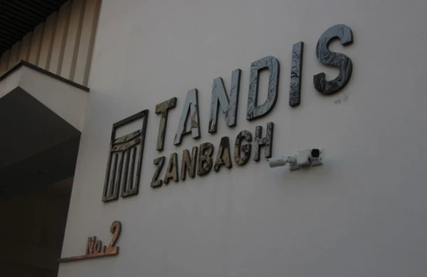 اجاره آپارتمان در برج تندیس زنبق 330 متر تراس قابل چیدمان 3 خواب مستر