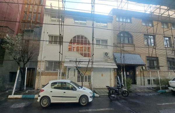 خرید آپارتمان قدرالسهم‌دار در ولنجک | املاک و مسکن در ولنجک و زعفرانیه