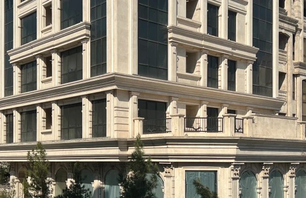 اجاره دفتر کار در زعفرانیه | ۱۳۰ متر اداری + ۱۲۰ متر تراس